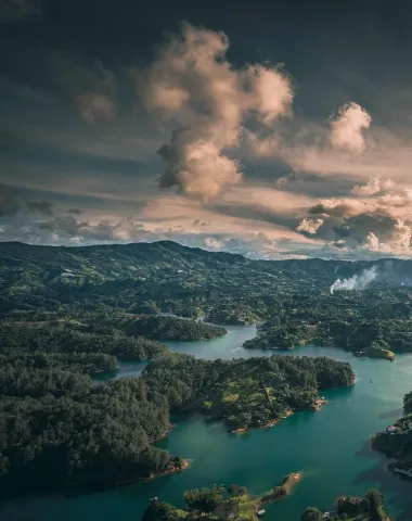 colombia_lake_aerialview