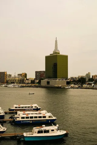 boars_river_city